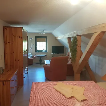Apartament Rotes *